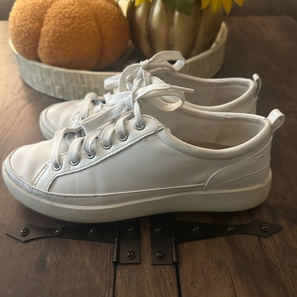 Vionic White Lace-Up Sneakers - Picture 1 of 6